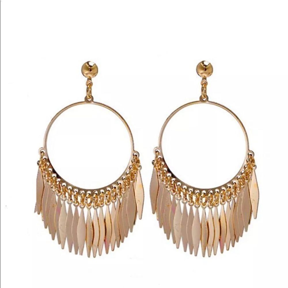 + 14K Gold TasselĀ Hoopā
Earrings